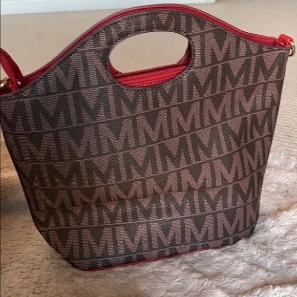 Bags - Picture 3 of 6